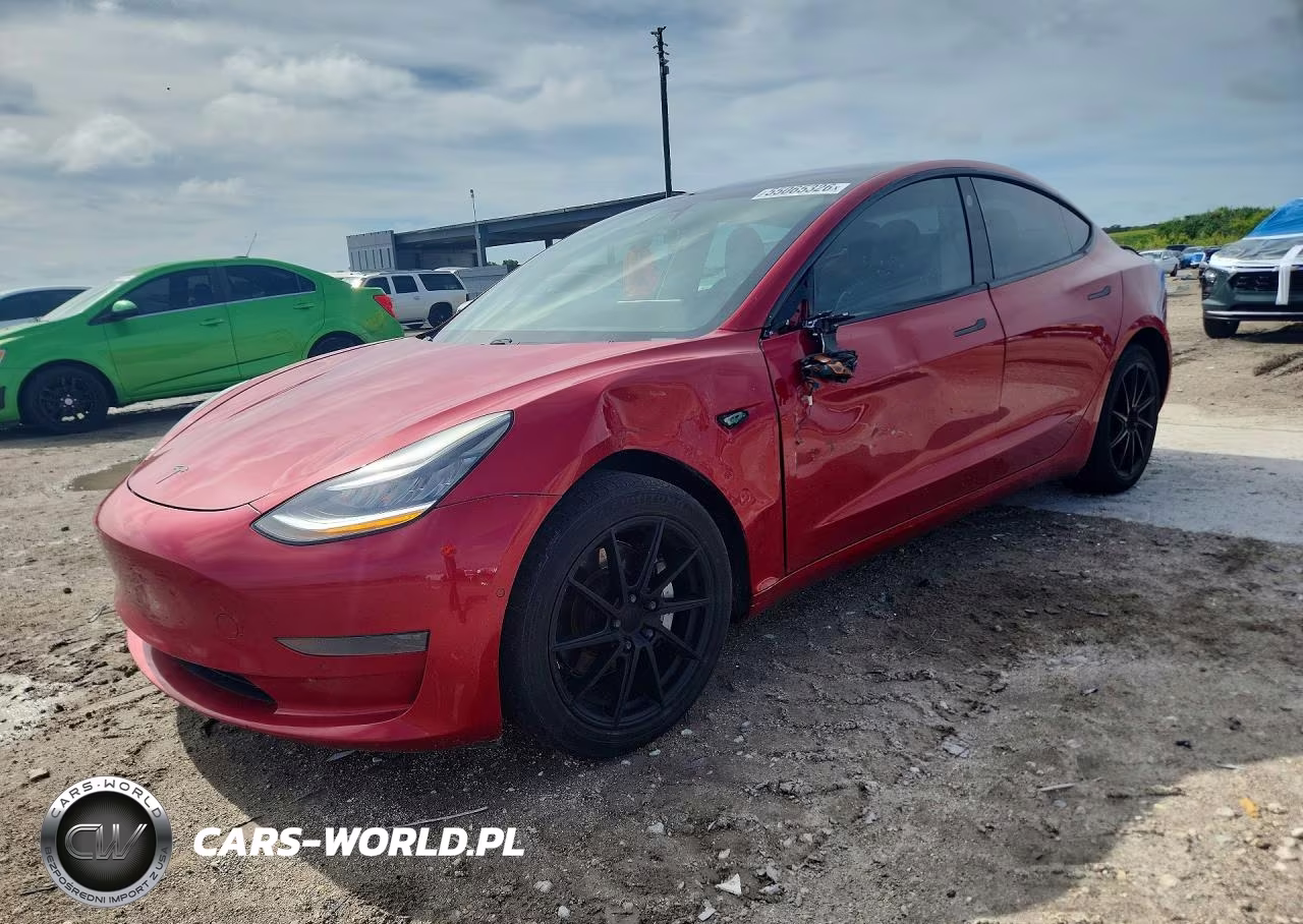 2020 Tesla Model 3 – zdjęcie 1 z 12