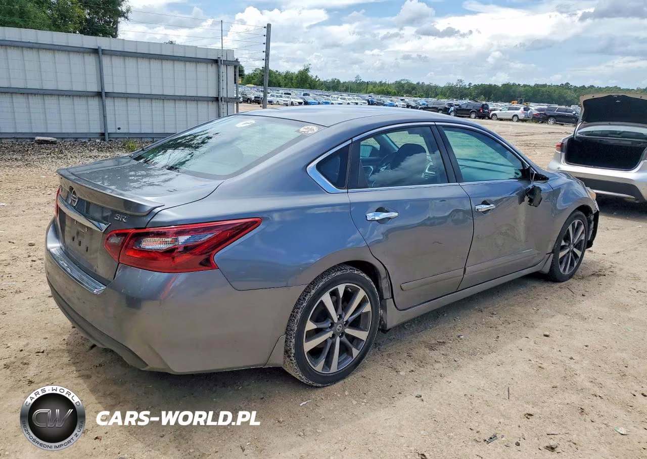 2017 Nissan Altima 2.5 Sr VIN:1N4AL3AP0HN312851 - 3