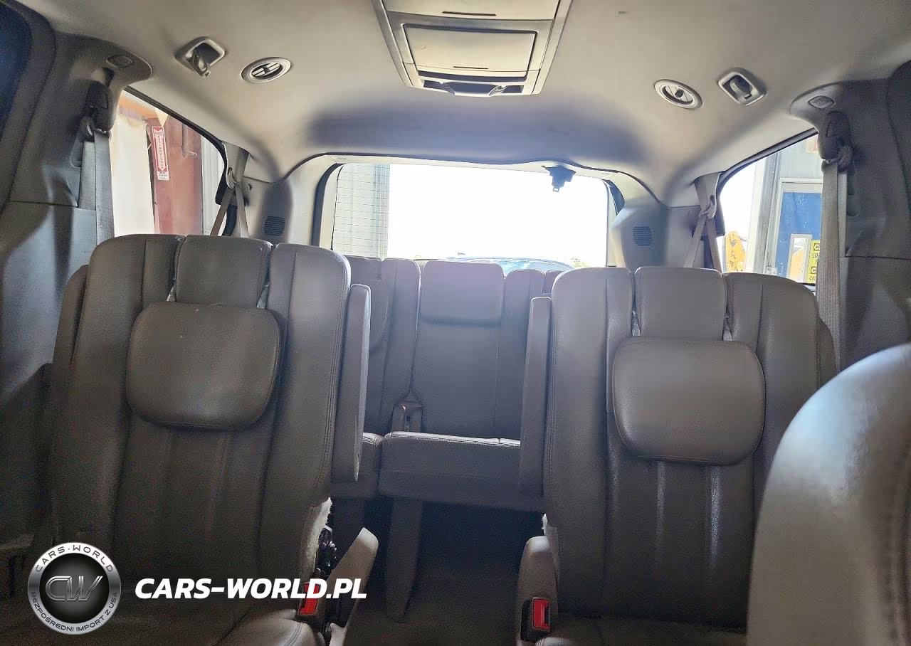 2013 Chrysler Town & Country Touring VIN:2C4RC1BG0DR630868 - 10