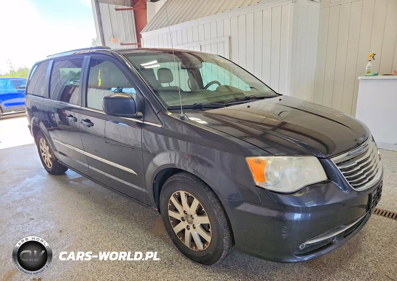 2013 Chrysler Town & Country Touring VIN:2C4RC1BG0DR630868 - 4