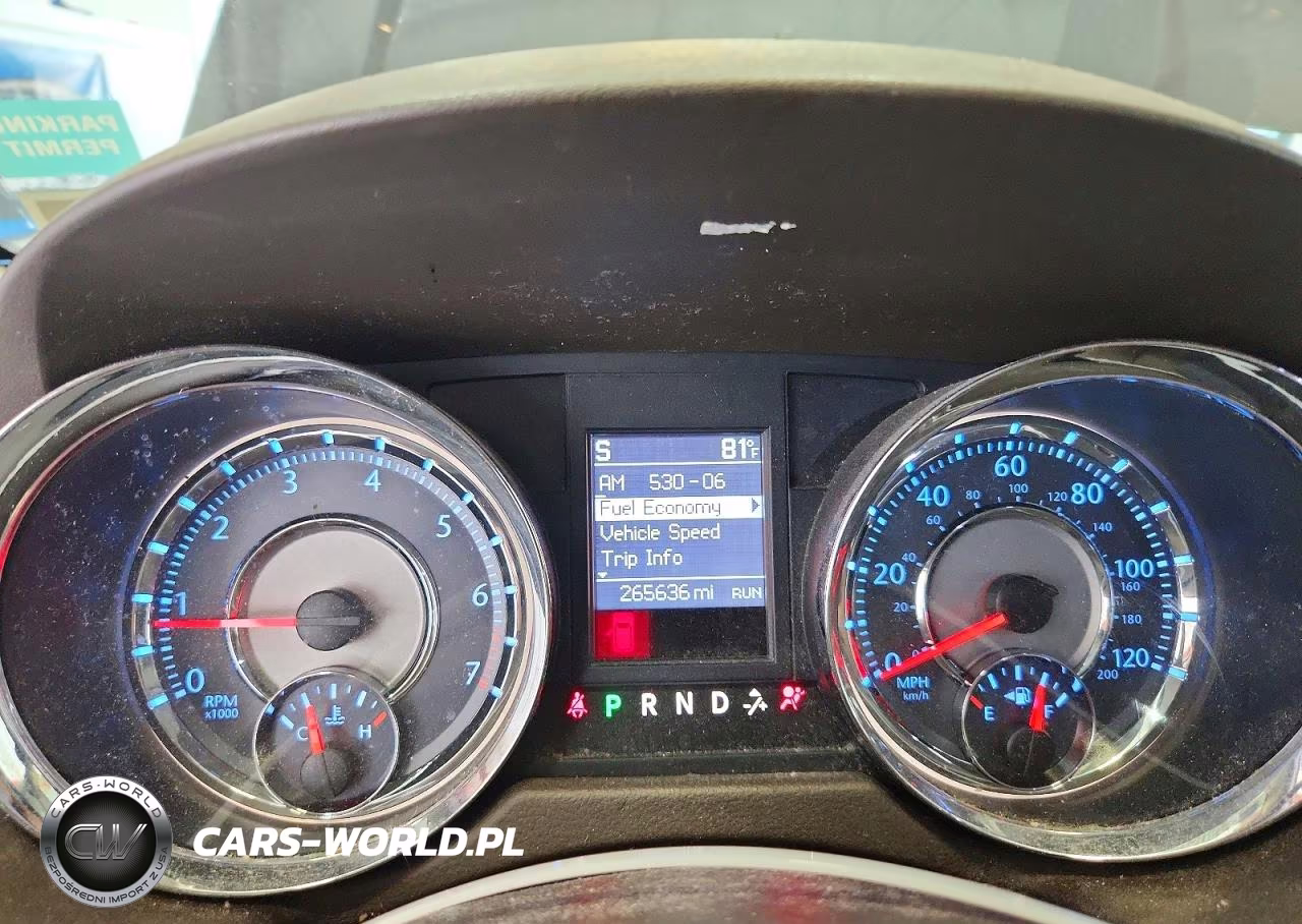 2013 Chrysler Town & Country Touring VIN:2C4RC1BG0DR630868 - 9