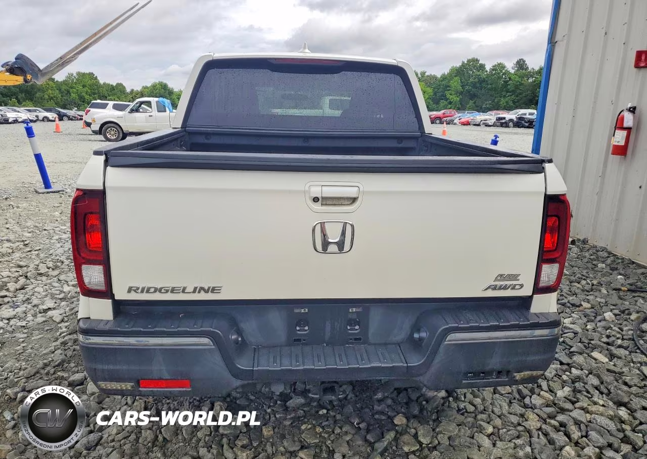 2019 Honda Ridgeline Sport VIN:5FPYK3F12KB030644 - 6