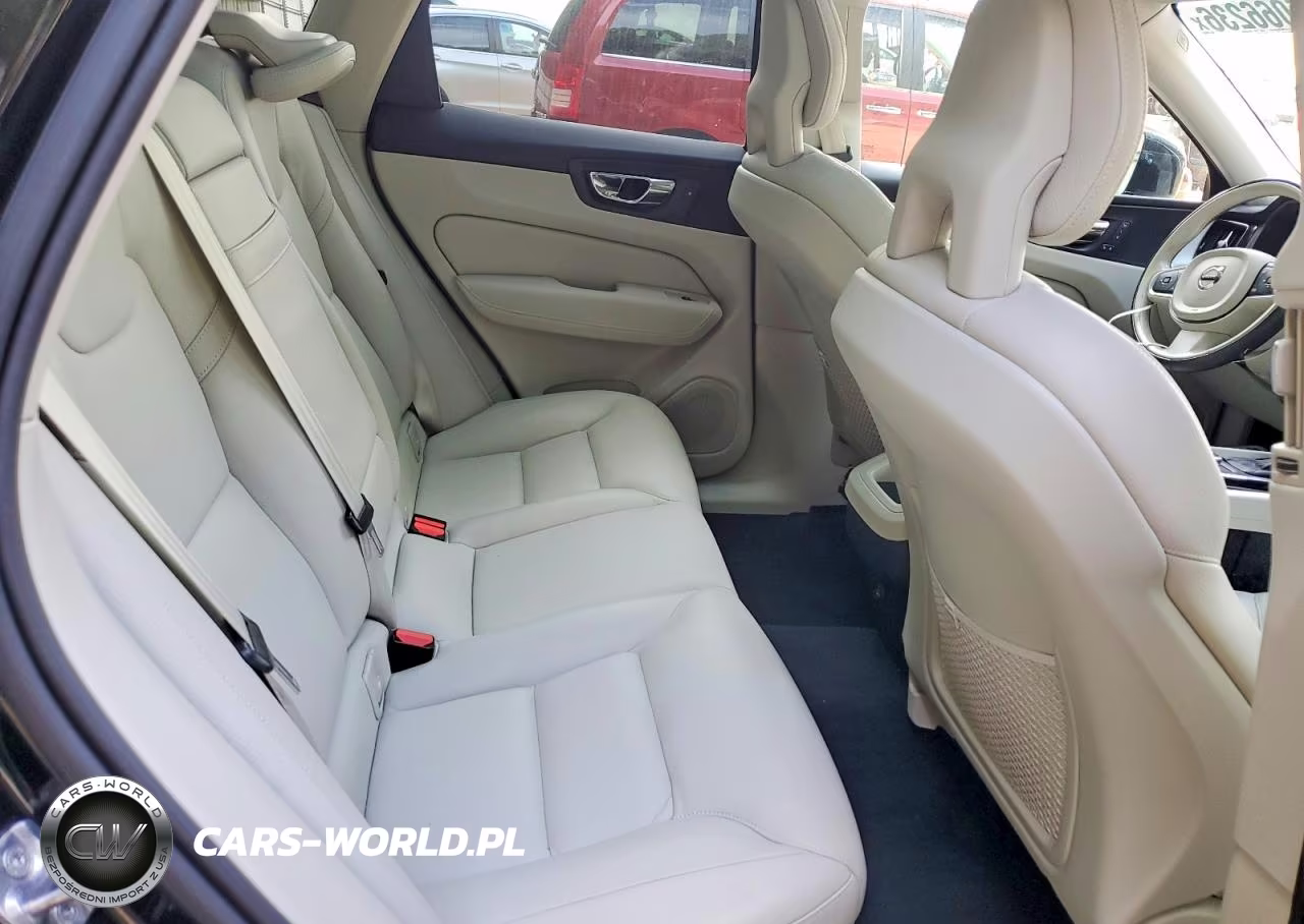 2018 Volvo Xc60 T5 Momentum VIN:YV4102RK2J1090510 - 11