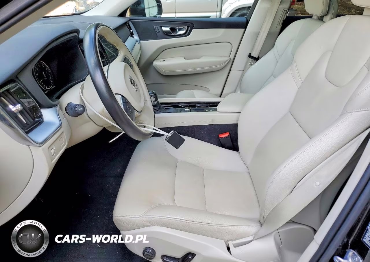 2018 Volvo Xc60 T5 Momentum VIN:YV4102RK2J1090510 - 7