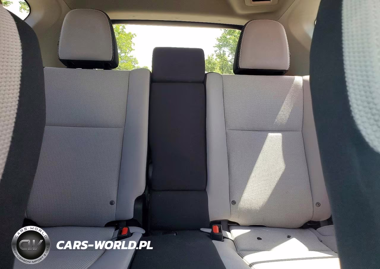 2017 Toyota Rav4 Xle VIN:2T3RFREV2HW633587 - 10