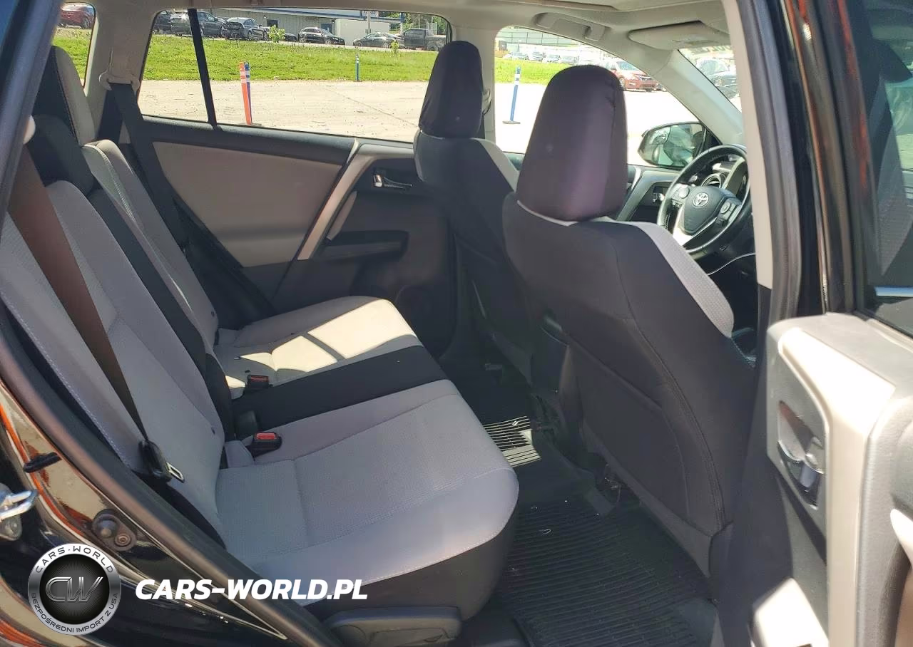 2017 Toyota Rav4 Xle VIN:2T3RFREV2HW633587 - 11