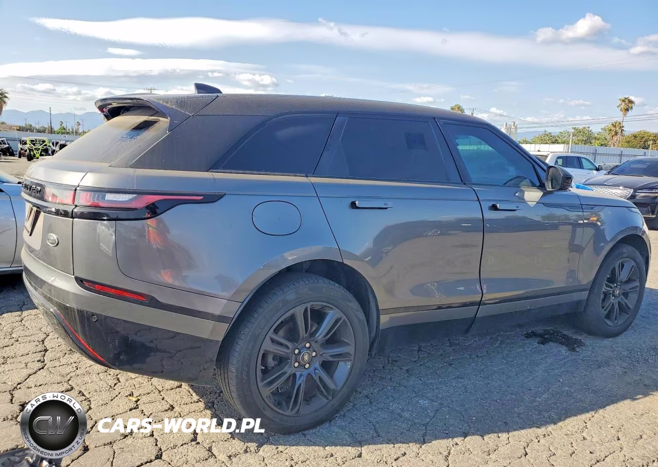 2018 Land Rover Range Rover Velar S VIN:SALYB2RX3JA775972 - 3
