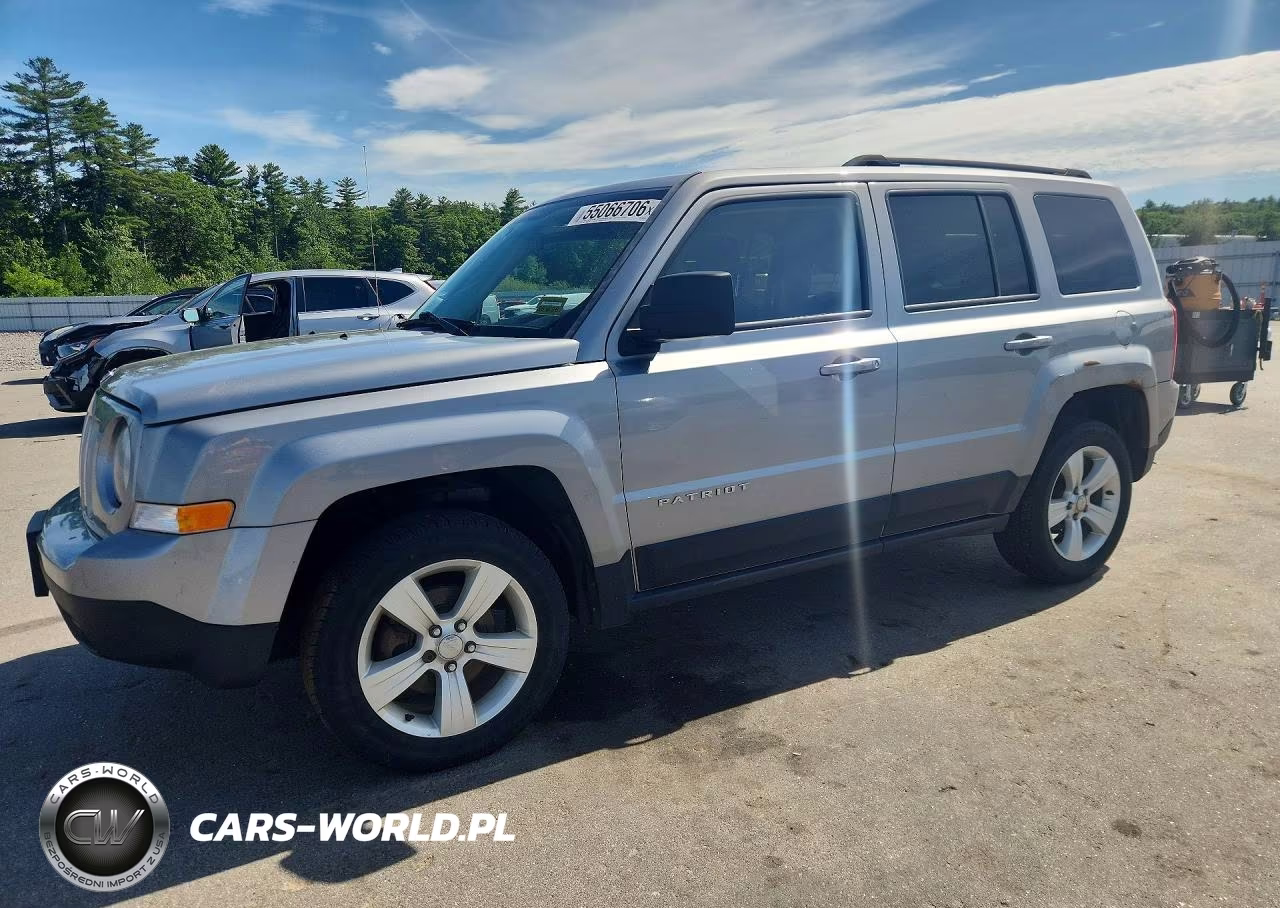2014 Jeep Patriot Latitude – zdjęcie 1 z 12