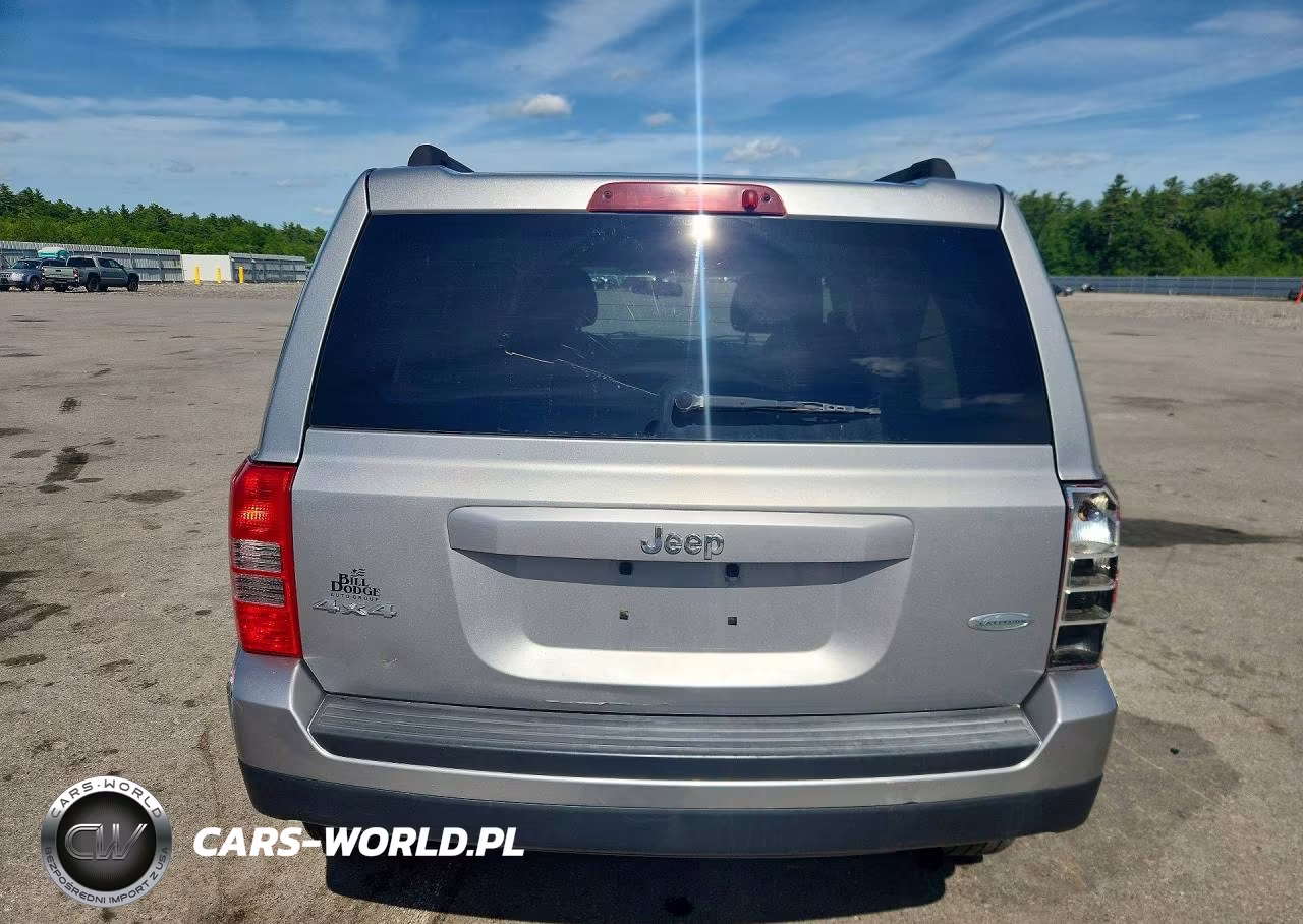 2014 Jeep Patriot Latitude VIN:1C4NJRFB3ED884127 - 6