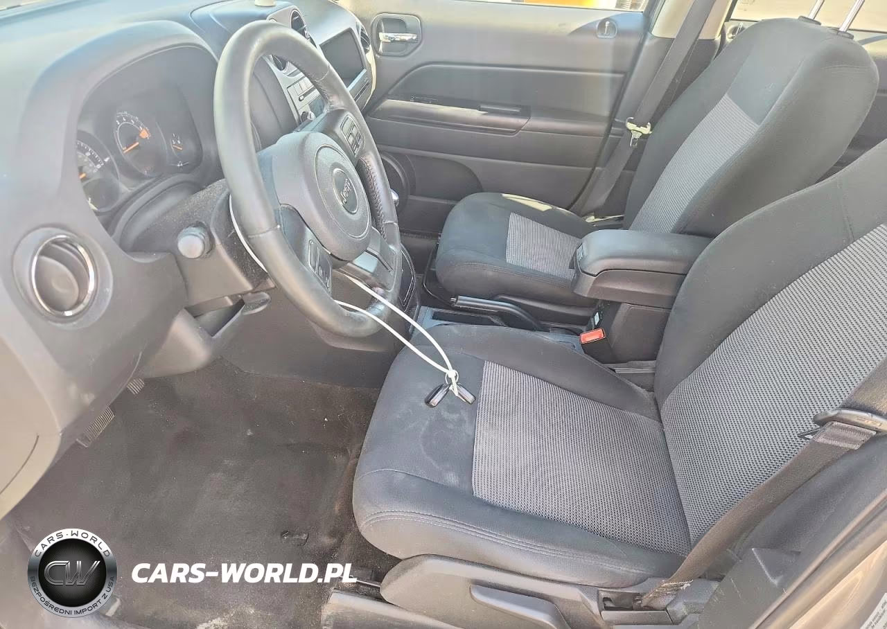 2014 Jeep Patriot Latitude VIN:1C4NJRFB3ED884127 - 7
