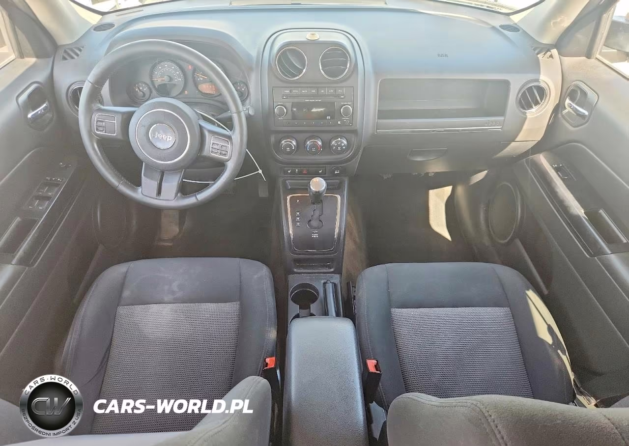 2014 Jeep Patriot Latitude VIN:1C4NJRFB3ED884127 - 8