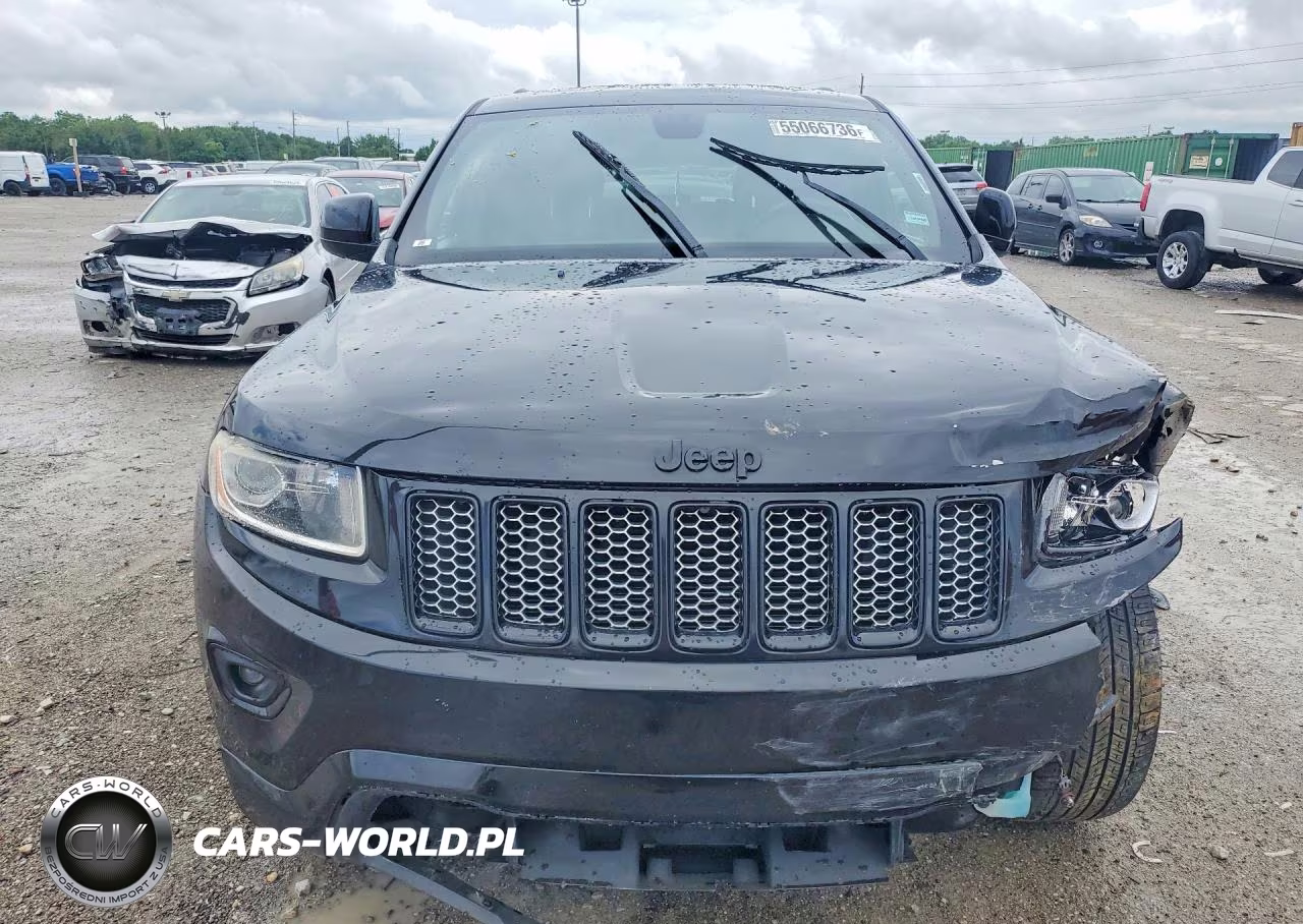 2015 Jeep Grand Cherokee Laredo VIN:1C4RJFAG8FC941335 - 5