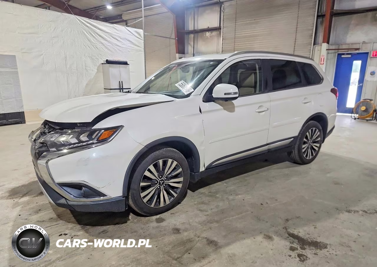 2019 Mitsubishi Outlander Se – zdjęcie 1 z 14