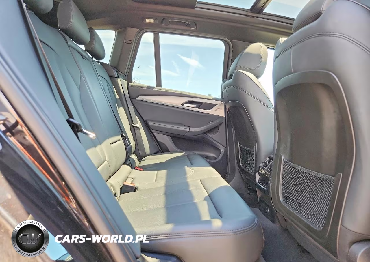 2018 BMW X3 xDrivem40I VIN:5UXTS3C59J0Z00153 - 11
