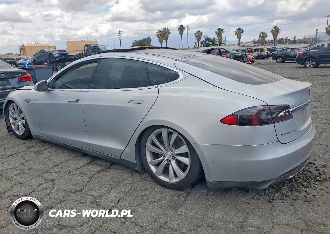 2014 Tesla Model S VIN:5YJSA1H1XEFP54167 - 2