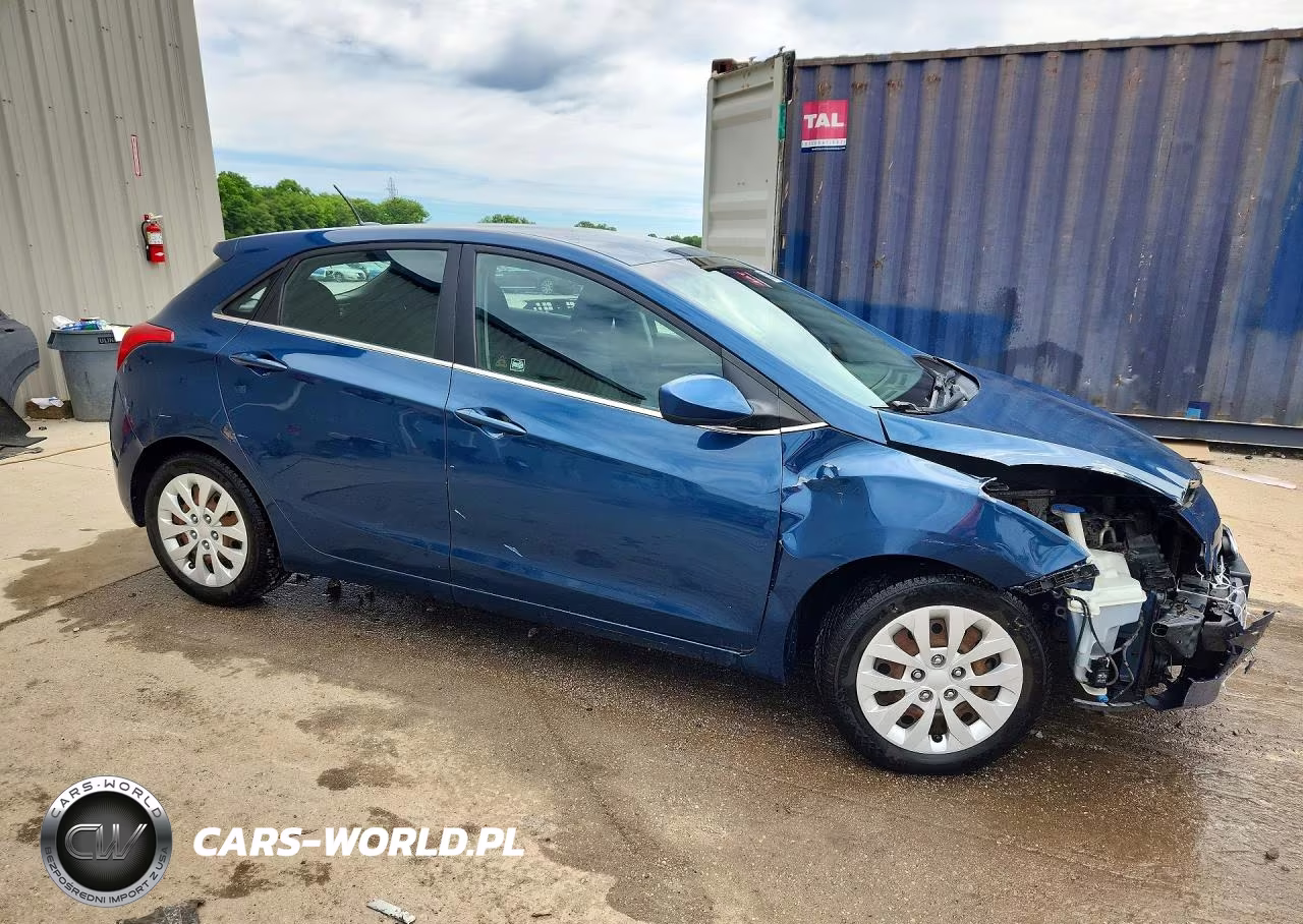 2016 Hyundai Elantra Gt Base VIN:KMHD35LH8GU286301 - 4