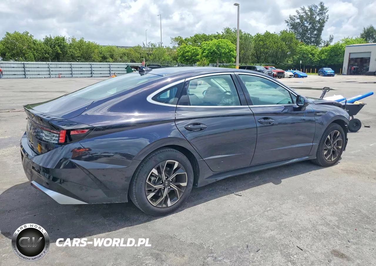 2025 Hyundai Sonata Sel VIN:KMHL64JA6SA507844 - 3