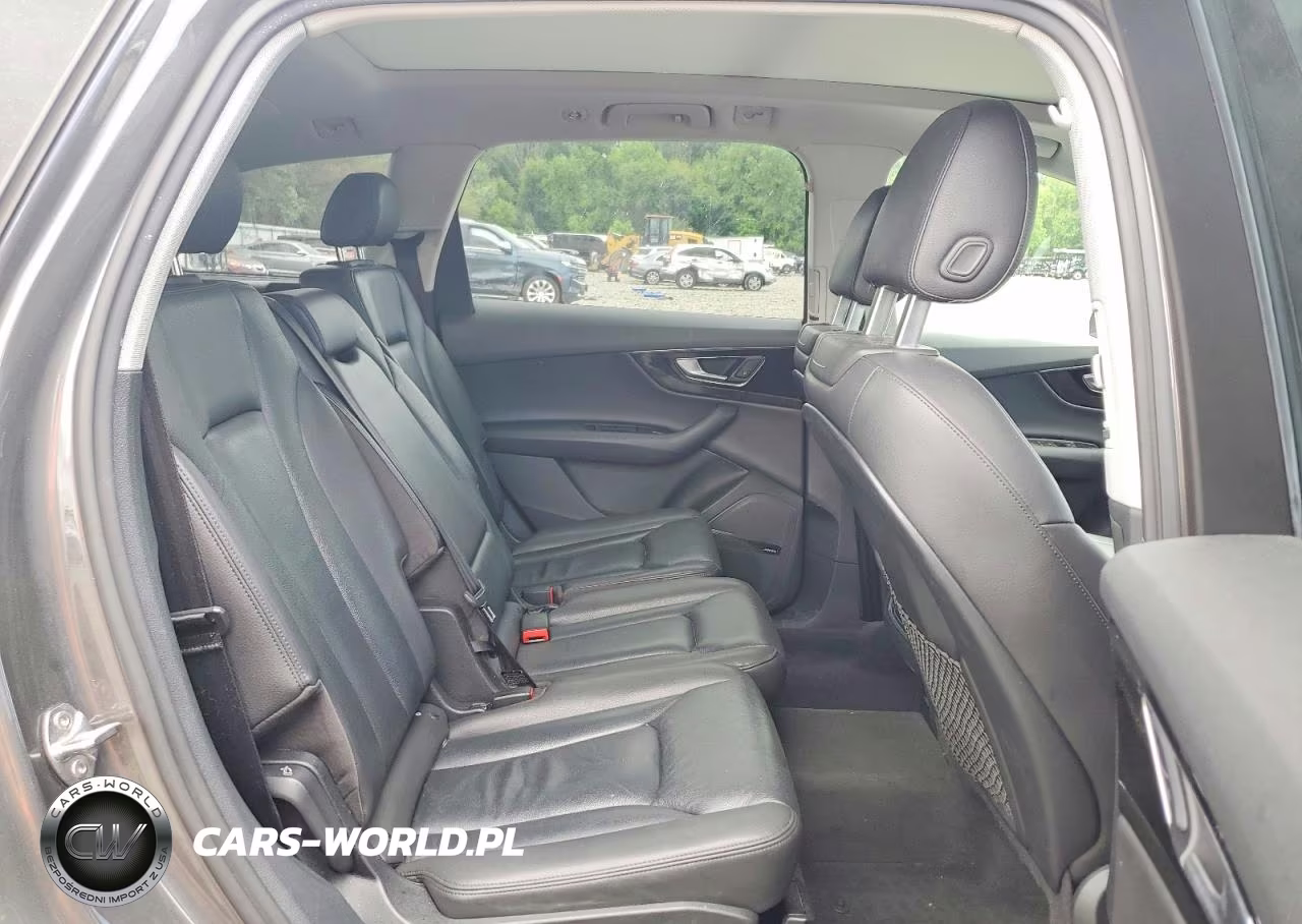 2018 Audi Q7 Premium Plus VIN:WA1LAAF73JD045538 - 11