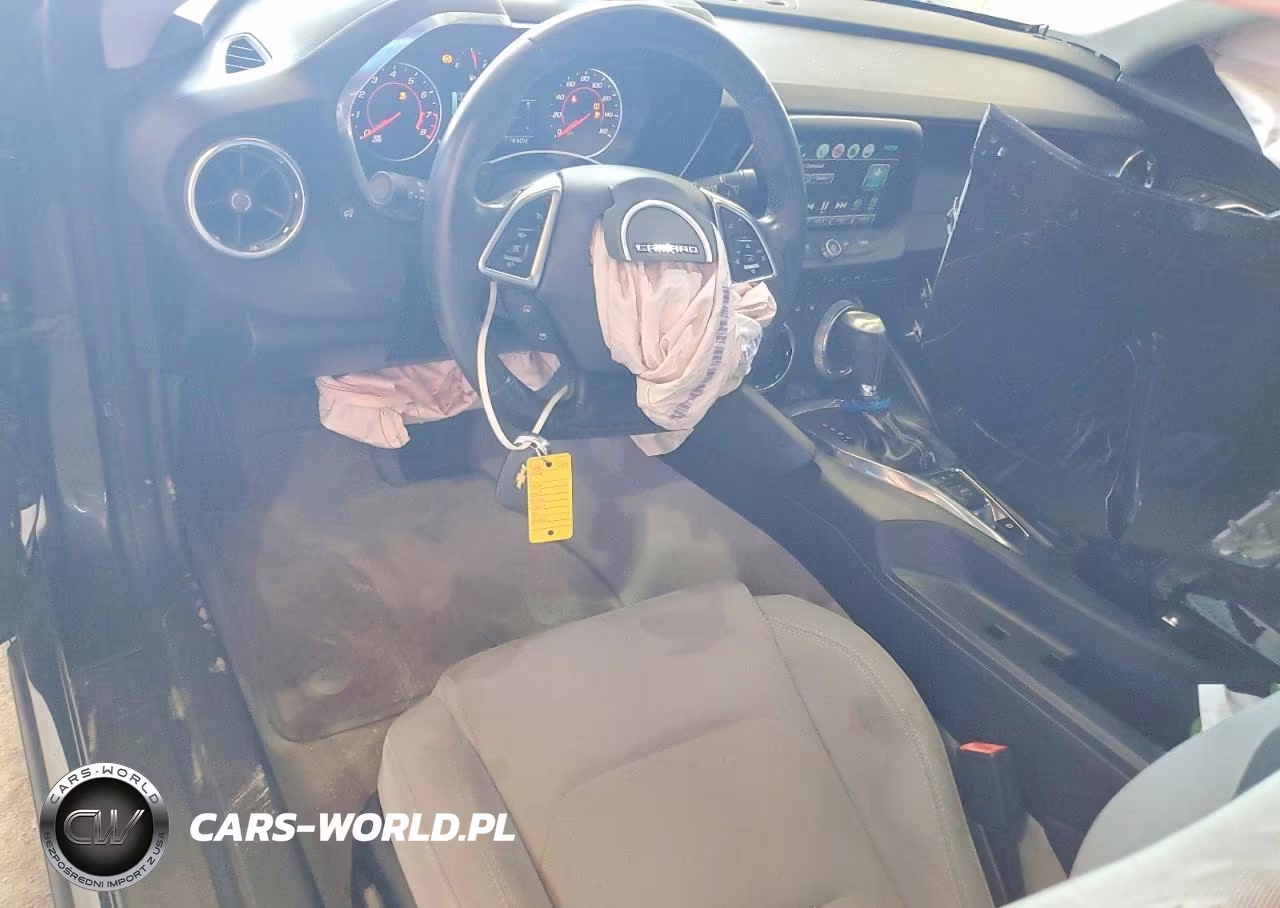 2018 Chevrolet Camaro Lt VIN:1G1FB1RX5J0165286 - 8