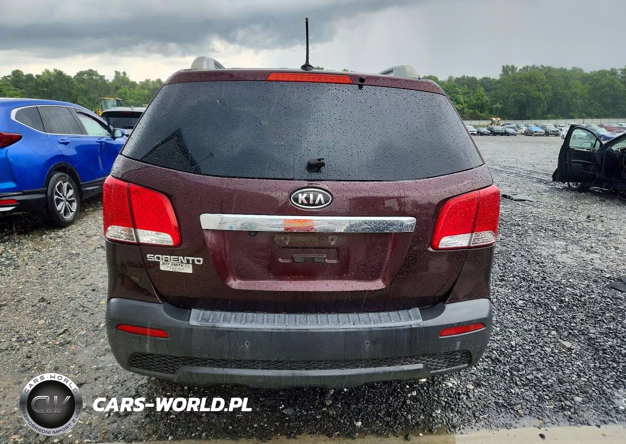 2013 Kia Sorento Lx VIN:5XYKT3A66DG393877 - 6