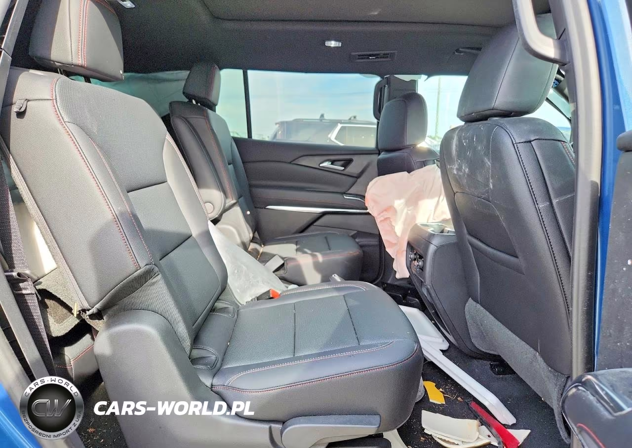 2025 Chevrolet Traverse Z71 VIN:1GNEVJRS3SJ232288 - 11