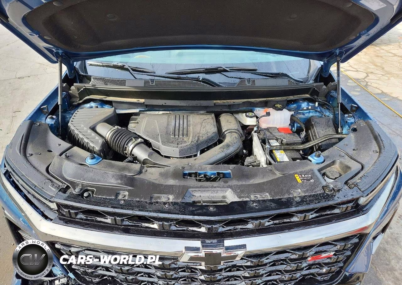 2025 Chevrolet Traverse Z71 VIN:1GNEVJRS3SJ232288 - 12