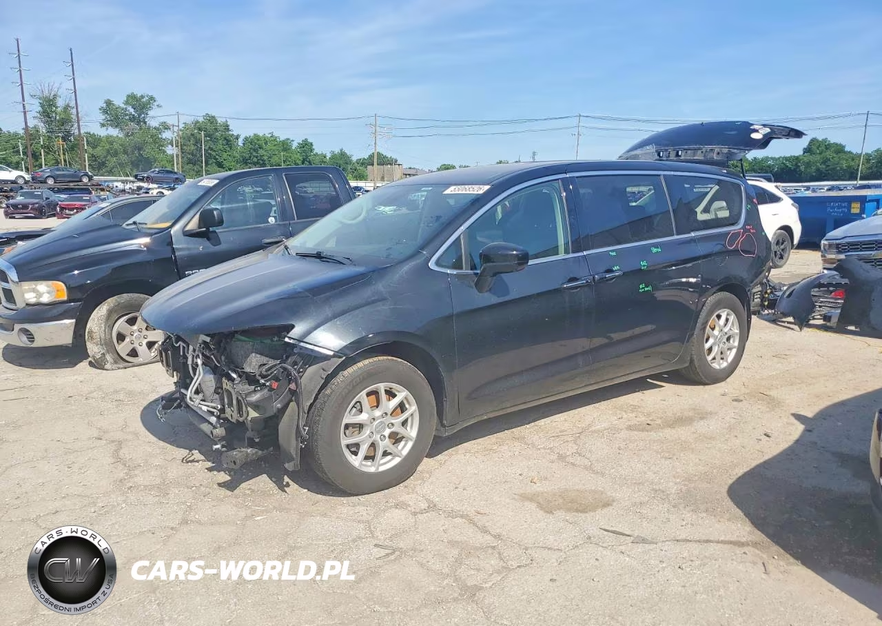 2020 Chrysler Pacifica Touring