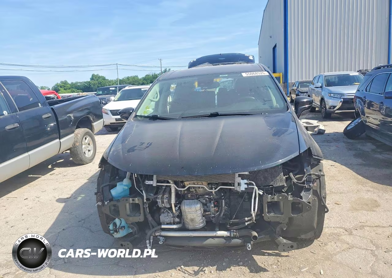 2020 Chrysler Pacifica Touring VIN:2C4RC1FG2LR210120 - 5