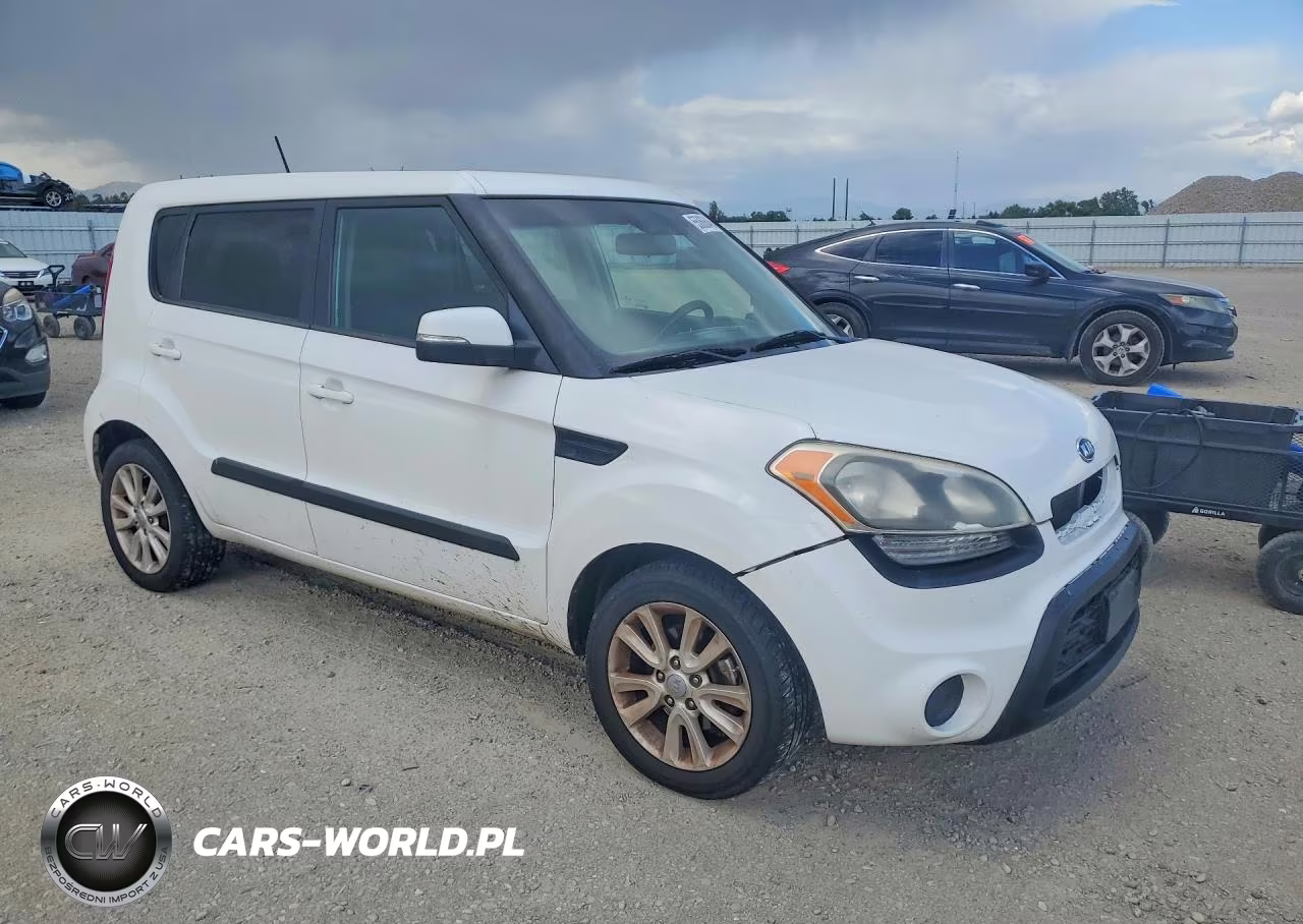 2012 Kia Soul + VIN:KNDJT2A6XC7466573 - 4