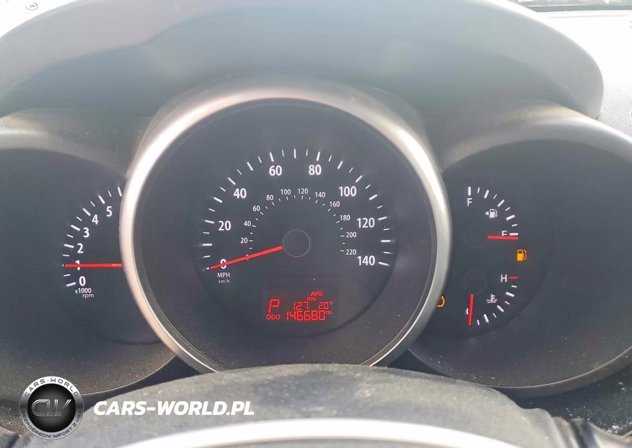 2012 Kia Soul + VIN:KNDJT2A6XC7466573 - 9