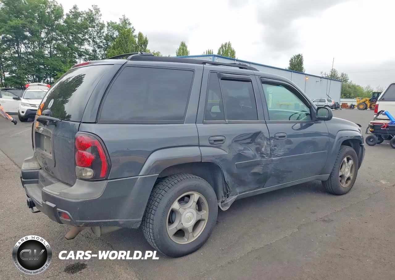 2007 Chevrolet Trailblazer Ls VIN:1GNDT13S272282742 - 3