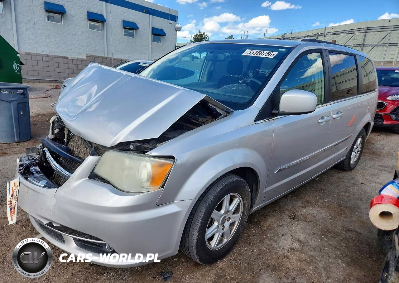 2011 Chrysler Town & Country Touring