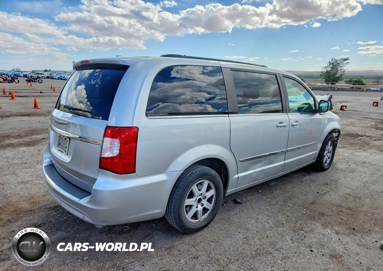 2011 Chrysler Town & Country Touring VIN:2A4RR5DG5BR708510 - 3