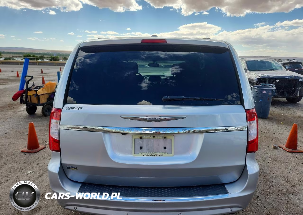 2011 Chrysler Town & Country Touring VIN:2A4RR5DG5BR708510 - 6