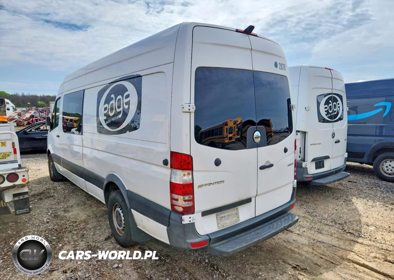 2017 Freightliner Sprinter 2500 Delivery Van VIN:WDRPE8CD3HP510827 - 2