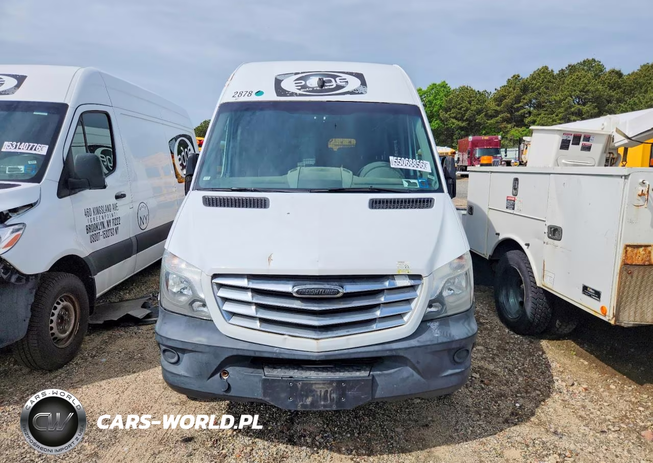2017 Freightliner Sprinter 2500 Delivery Van VIN:WDRPE8CD3HP510827 - 5