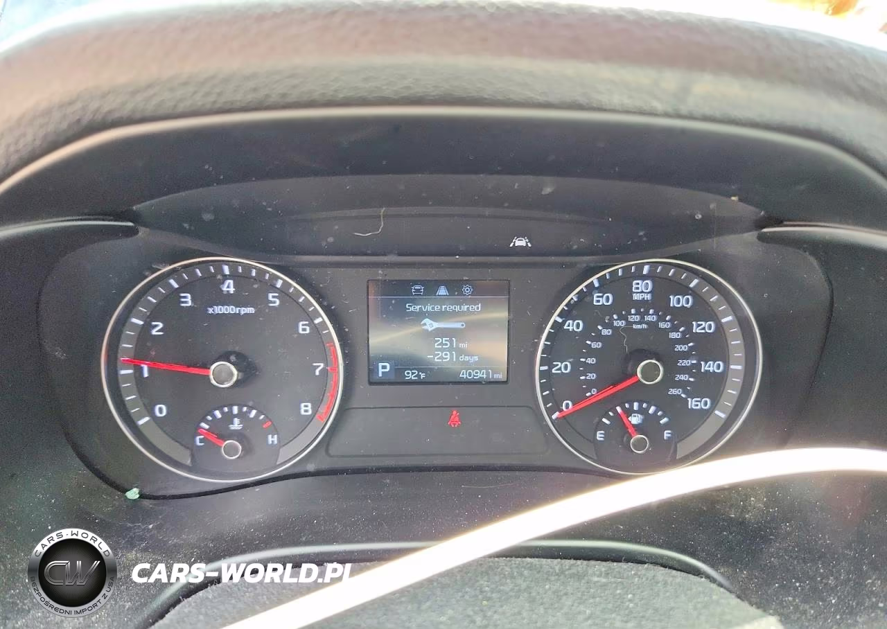2019 Kia Forte S VIN:3KPF34AD2KE022568 - 9