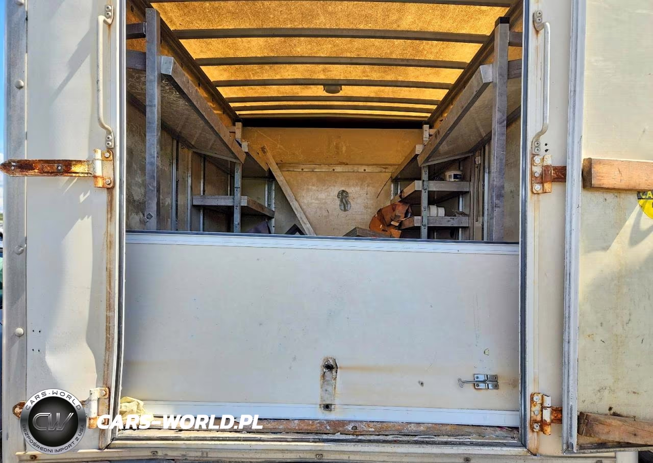 2004 Chevrolet Express Delivery Truck VIN:1GBHG31U541208459 - 10