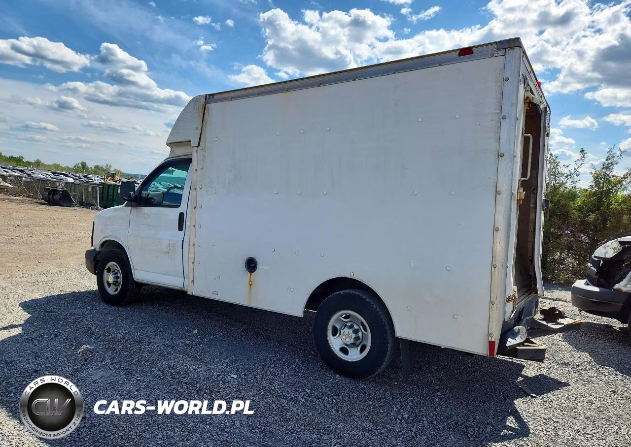 2004 Chevrolet Express Delivery Truck VIN:1GBHG31U541208459 - 2