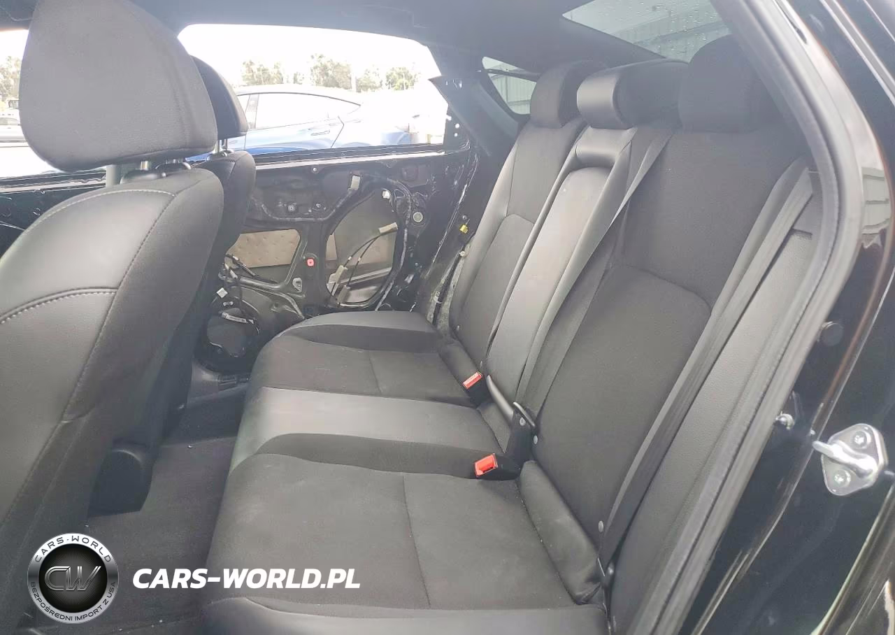 2025 Honda Civic Sport VIN:2HGFE2F52SH574447 - 10