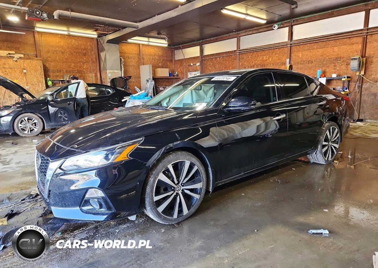 2020 Nissan Altima Platinum