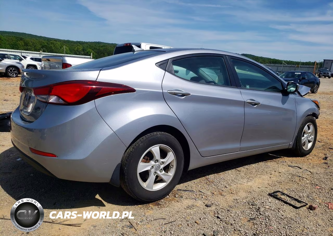 2015 Hyundai Elantra Se VIN:5NPDH4AE8FH606055 - 3