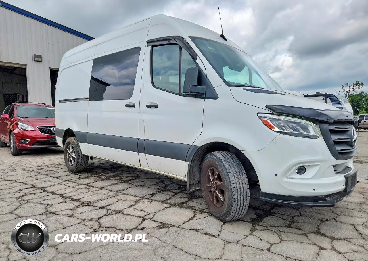 2019 Mercedes Benz Sprinter 2500 Delivery Van VIN:WD4PF0CD3KP026104 - 4