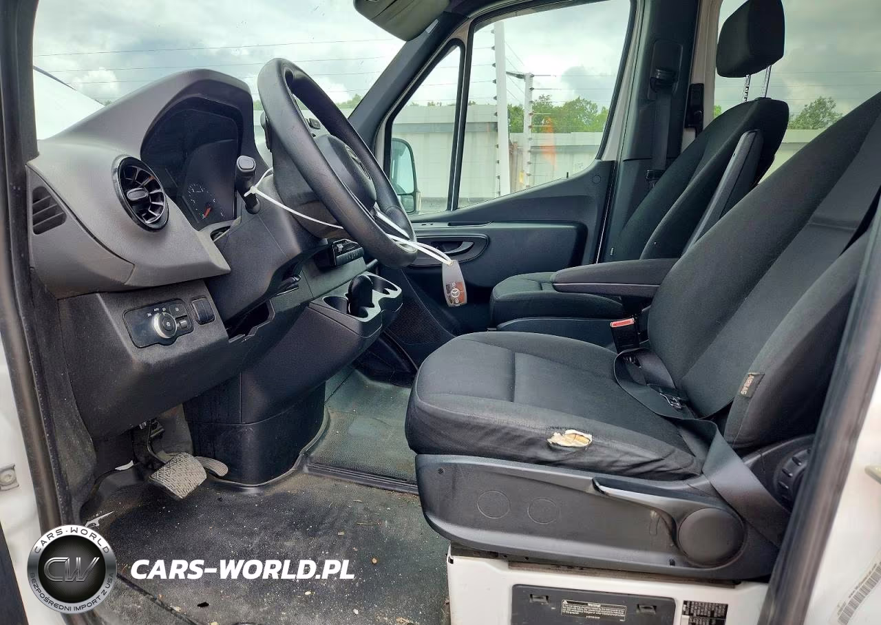 2019 Mercedes Benz Sprinter 2500 Delivery Van VIN:WD4PF0CD3KP026104 - 7