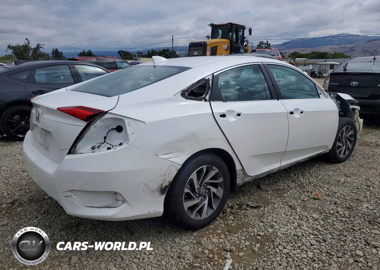 2017 Honda Civic Ex VIN:19XFC2F7XHE211629 - 3