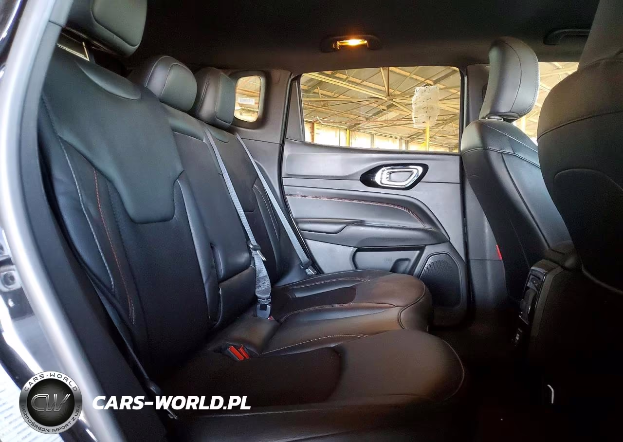 2025 Jeep Compass Trailhawk VIN:3C4NJDDN4ST546662 - 10