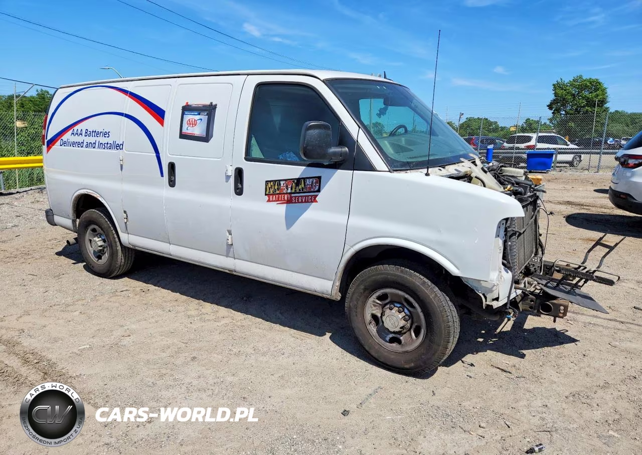 2015 Chevrolet Express G2500 VIN:1GCWGFCFXF1154856 - 4