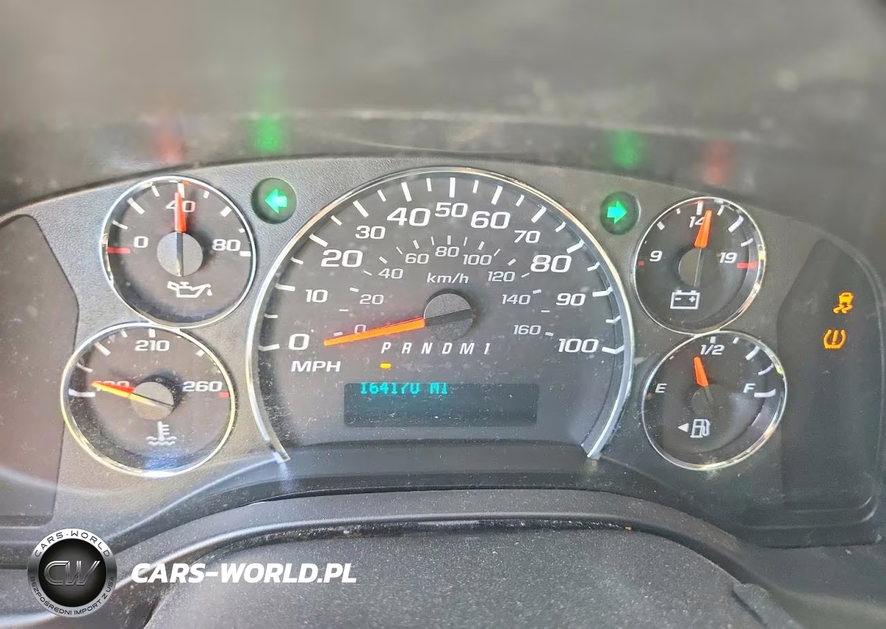 2015 Chevrolet Express G2500 VIN:1GCWGFCFXF1154856 - 9