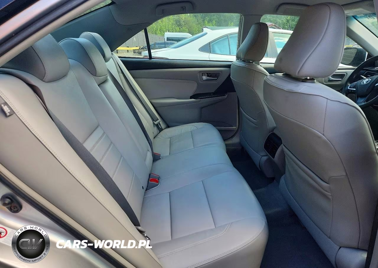 2017 Toyota Camry Xle VIN:4T1BF1FKXHU785519 - 10