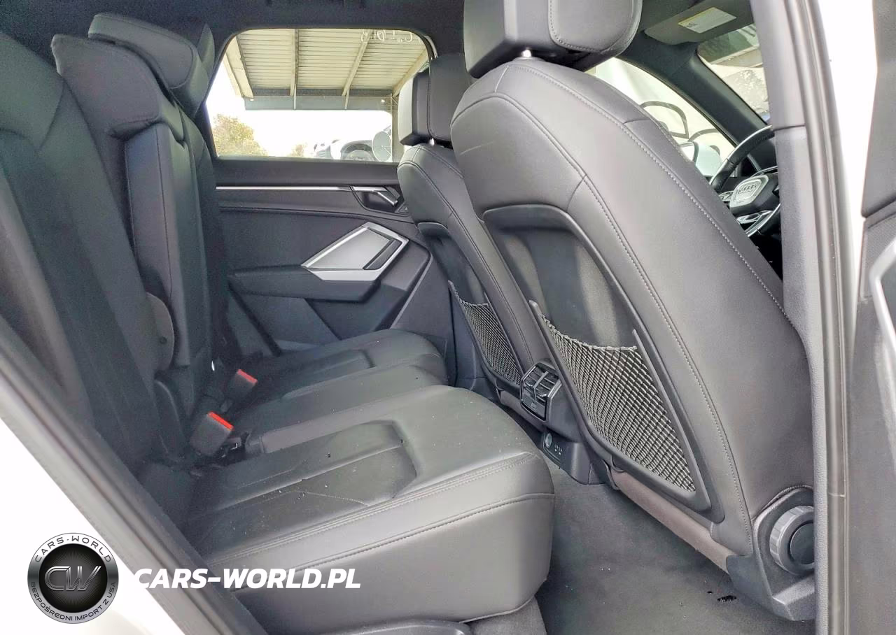 2019 Audi Q3 Premium VIN:WA1AECF32K1078991 - 10